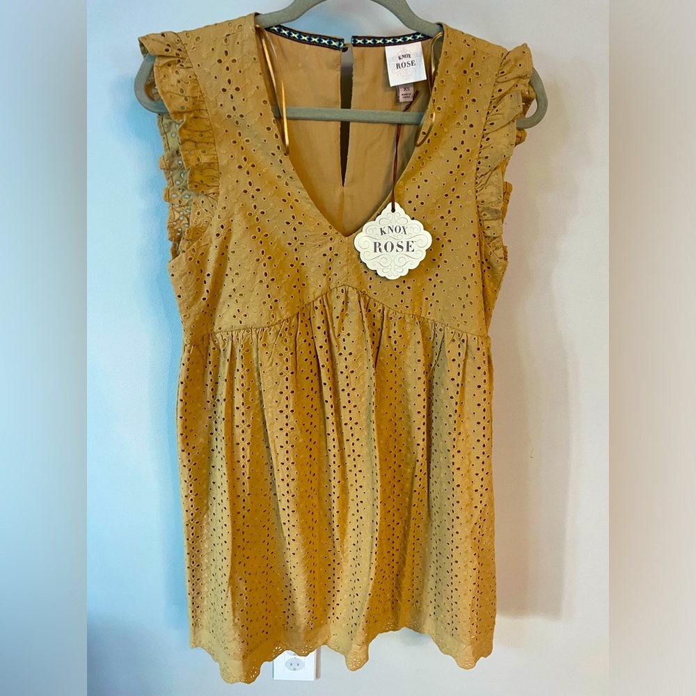 Pink Rose eyelet dress, XS, NWT, light khaki color